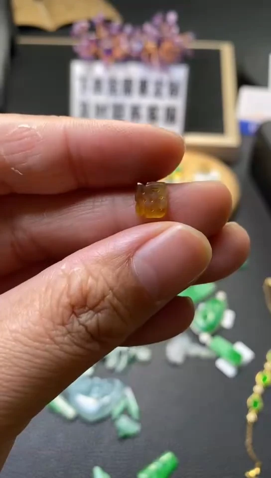 翡翠未镶嵌颈饰翡翠净货30870