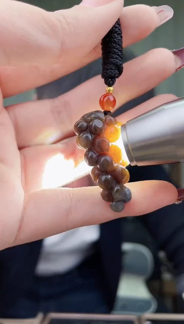 【闪购商品】和田玉挂件未镶嵌拍一发一，多样性发货！