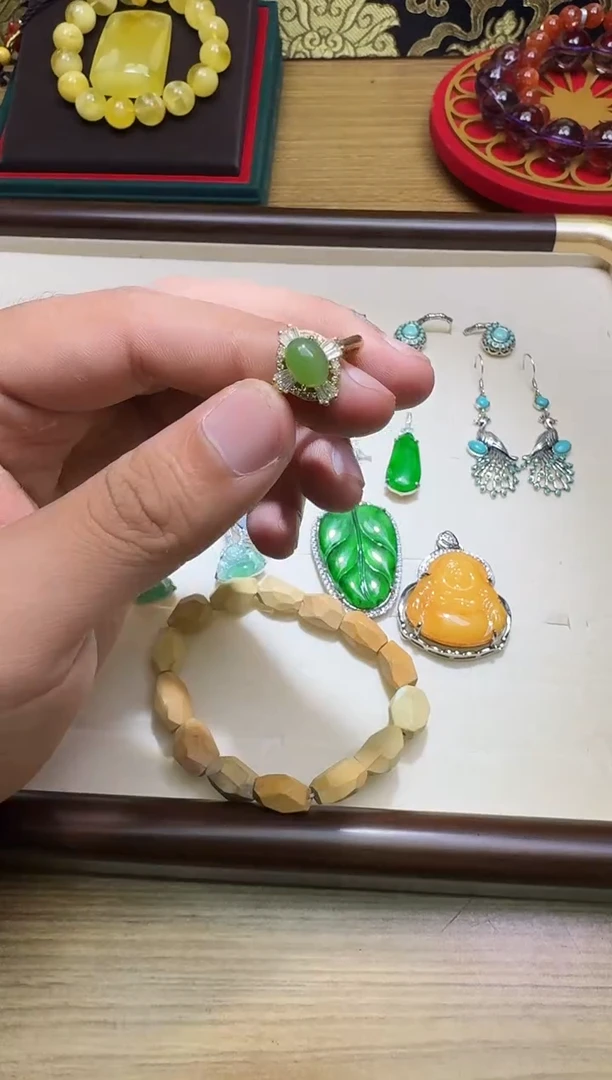 未镶嵌戒指和田玉多样性发一件 574