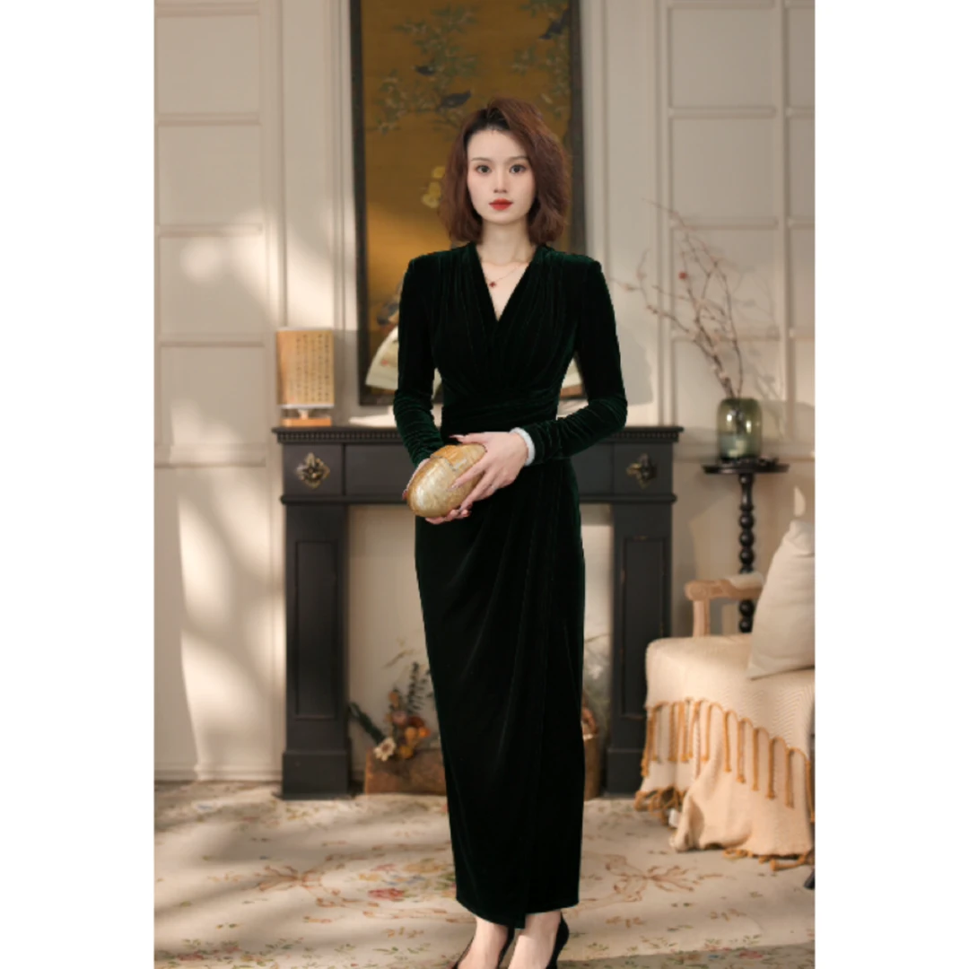 彩彩家【柏林之恋】原创设计气质高级感绿色修身显瘦知性优雅连衣裙