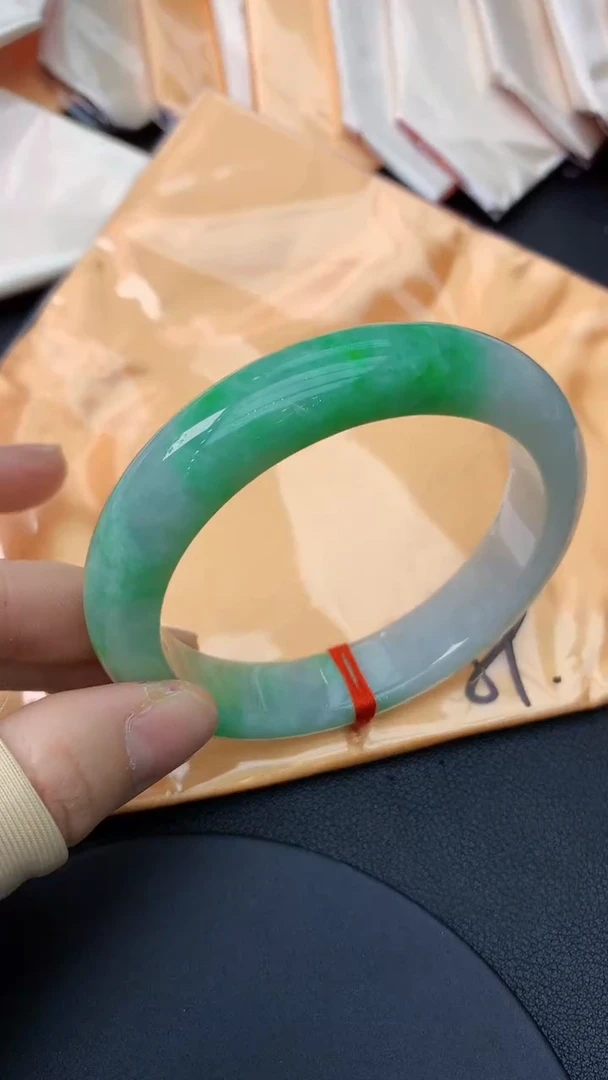 未镶嵌手镯翡翠0702001024