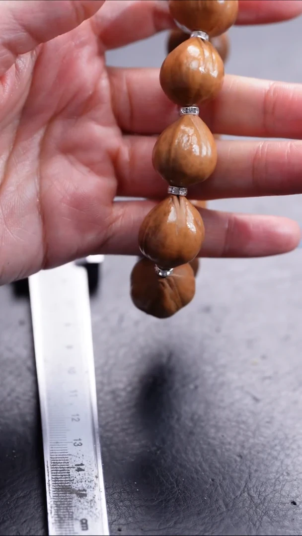 【闪购商品】橄榄核吊坠 橄榄核