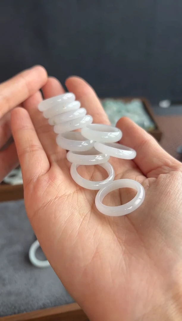 【闪购商品】翡翠吊坠(不含链)未镶嵌215买断20多样性发一