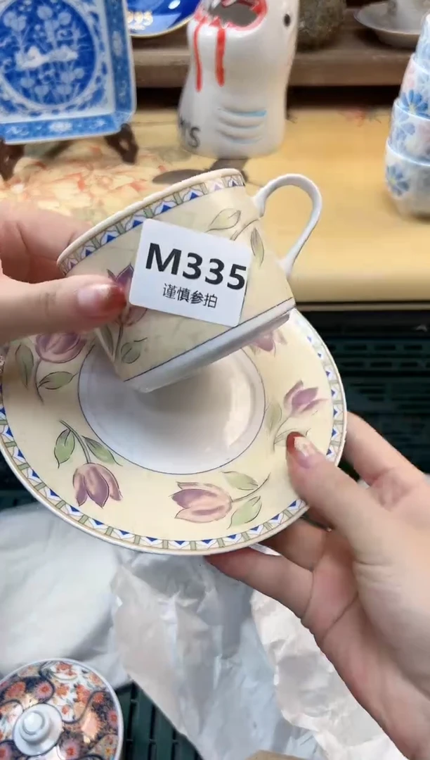 瓷片哈*兔  335