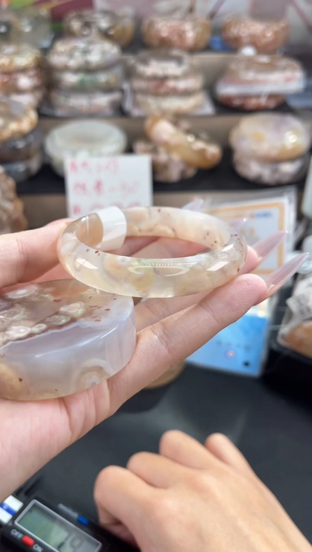 未镶嵌手镯石英质玉天然樱花玛瑙手镯（镯心赠品不保证完美）52