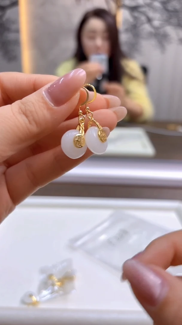 14K金镶嵌和田玉耳饰DIY款E228