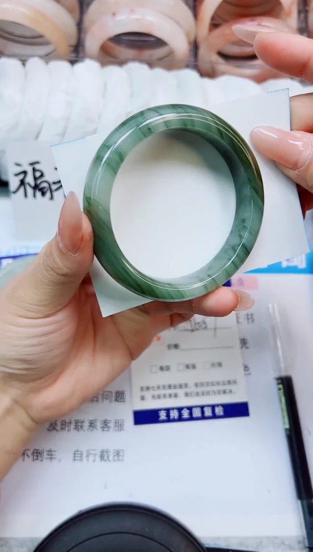石英质玉手镯未镶嵌A150-56/57