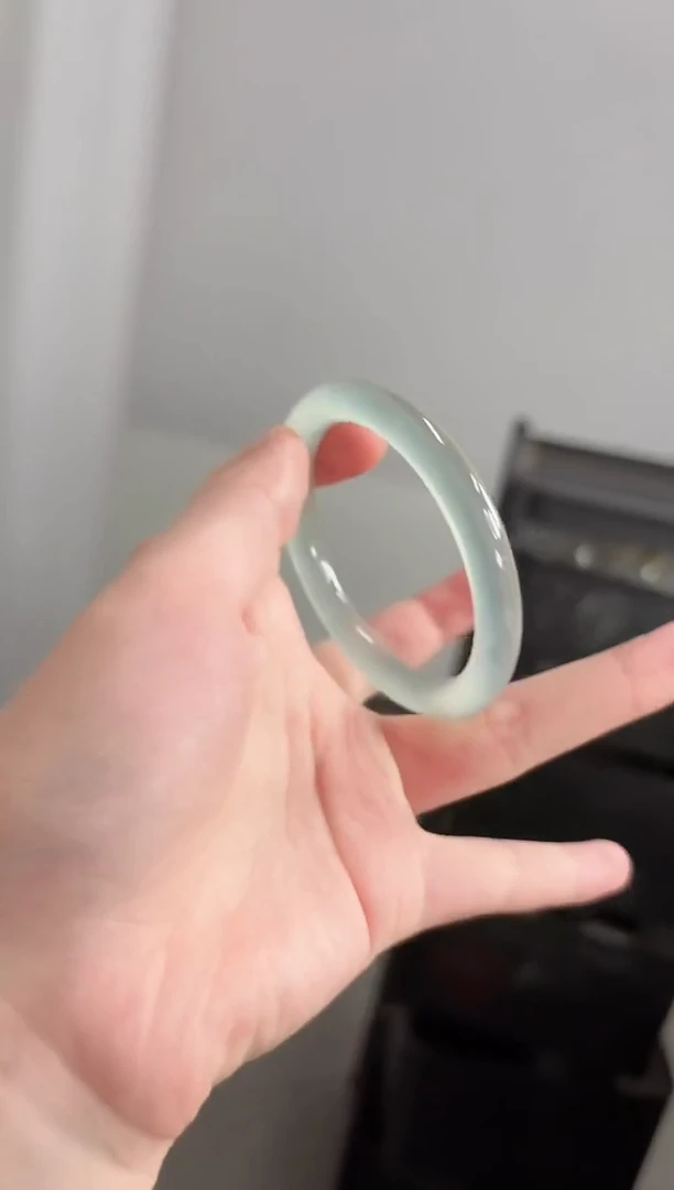 玛瑙/玉髓手镯未镶嵌52-53圈