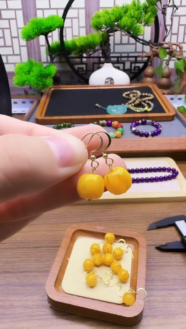 蜜蜡14K金镶嵌耳饰E01