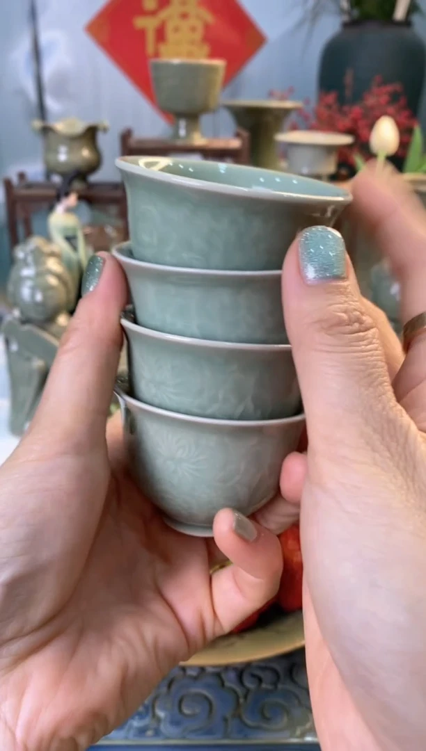 【闪购商品】100018 百花小杯 口失圆 4只微瑕