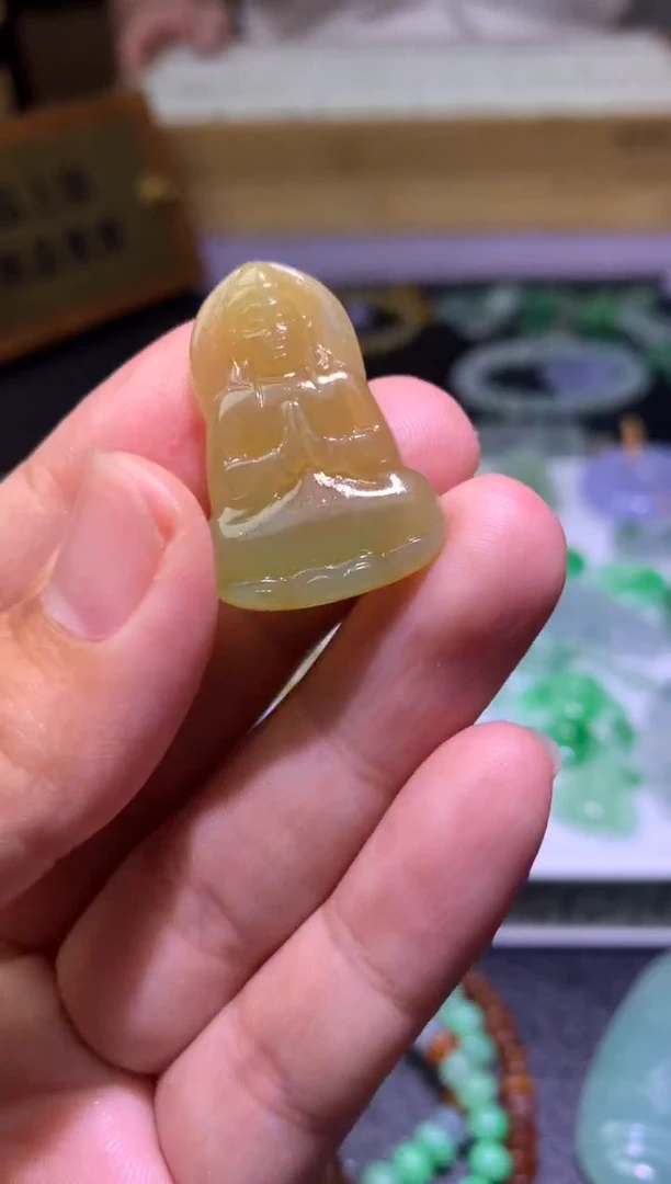 未镶嵌定制翡翠大**吉毛货