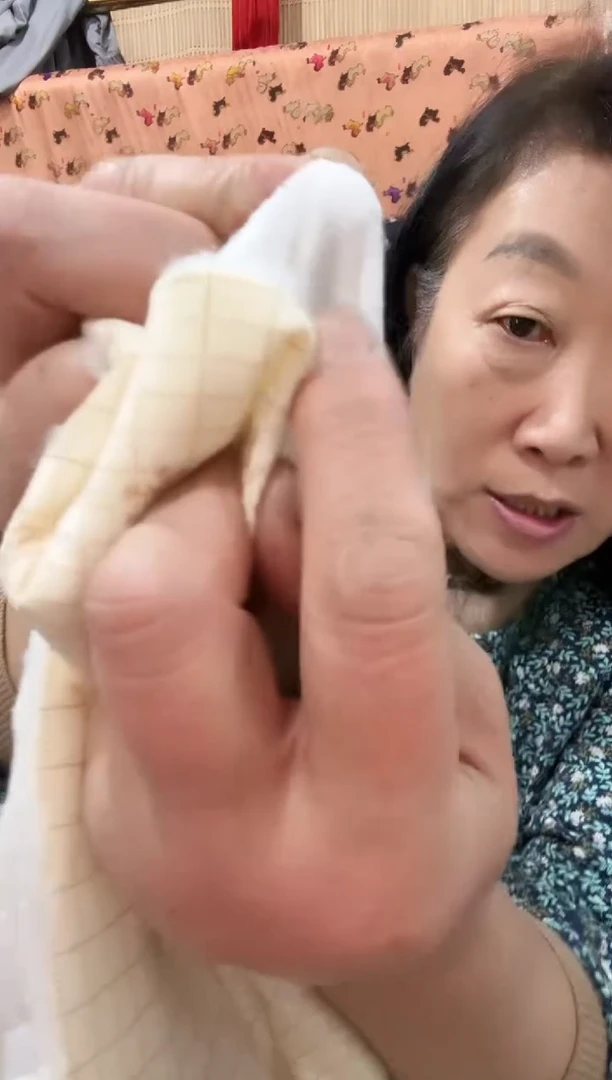 绗棉布头一块    9号   有接缝有字   1.4