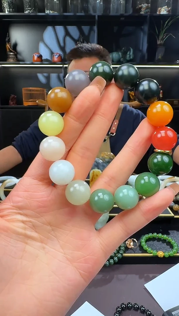 颈饰未镶嵌和田玉16mm多宝圆珠手串