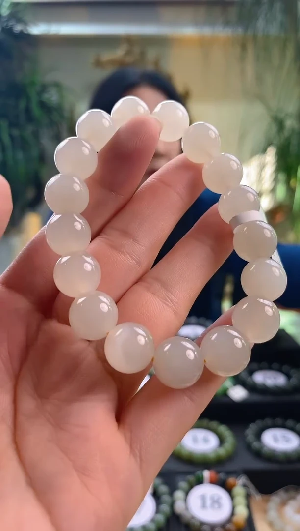 未镶嵌手串和田玉卡12