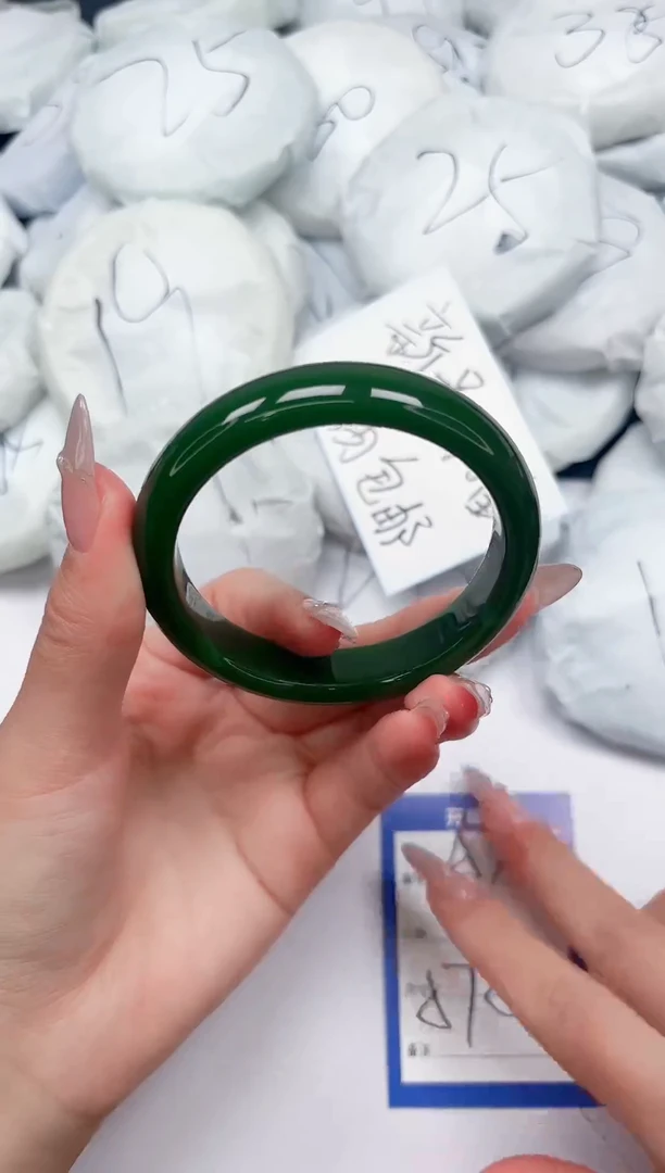 未镶嵌手镯石英质玉A70/5758