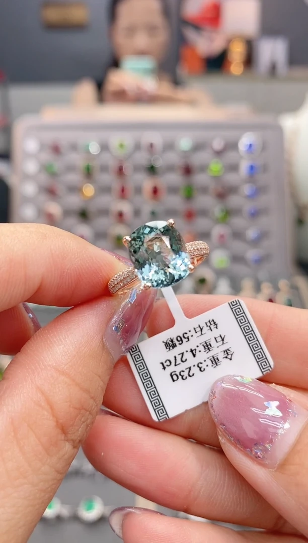 碧玺戒指18K金镶嵌4.27