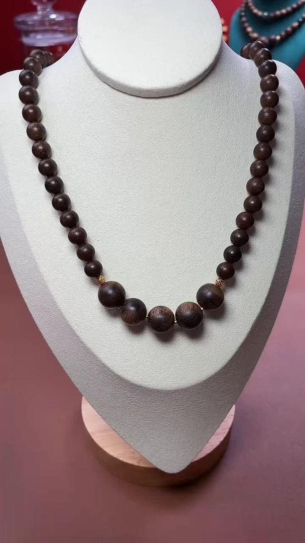 沉香手串沉水越南帝王玉化瘤疤白棋08配玉化瘤疤紫棋12三圈设计