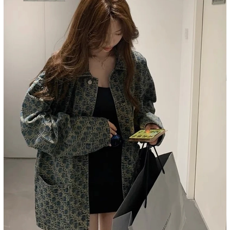 港风牛仔衬衫外套女宽松设计感小众衬衣新款2024韩版复古小个子秋