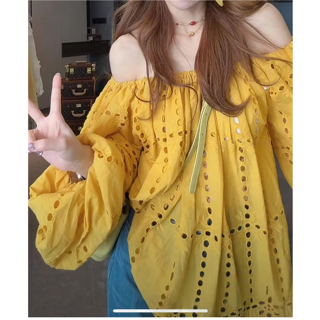 韩系穿搭蕾丝一字肩衬衫2025春夏新款黄色别致宽松镂空灯笼袖上衣