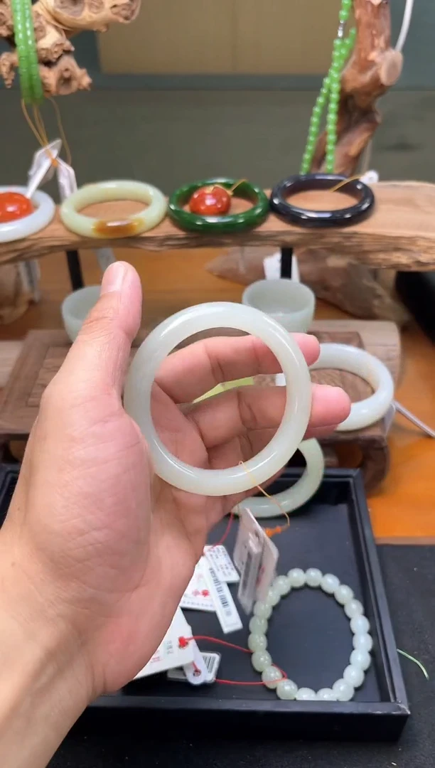 未镶嵌手镯和田玉青海青白玉手镯 56圈9014221