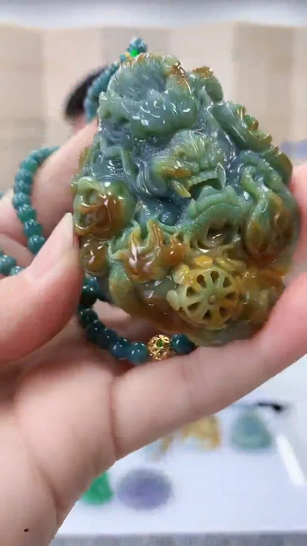 【闪购商品】定制翡翠未镶嵌5152bb-毛货挂件116赠珠链