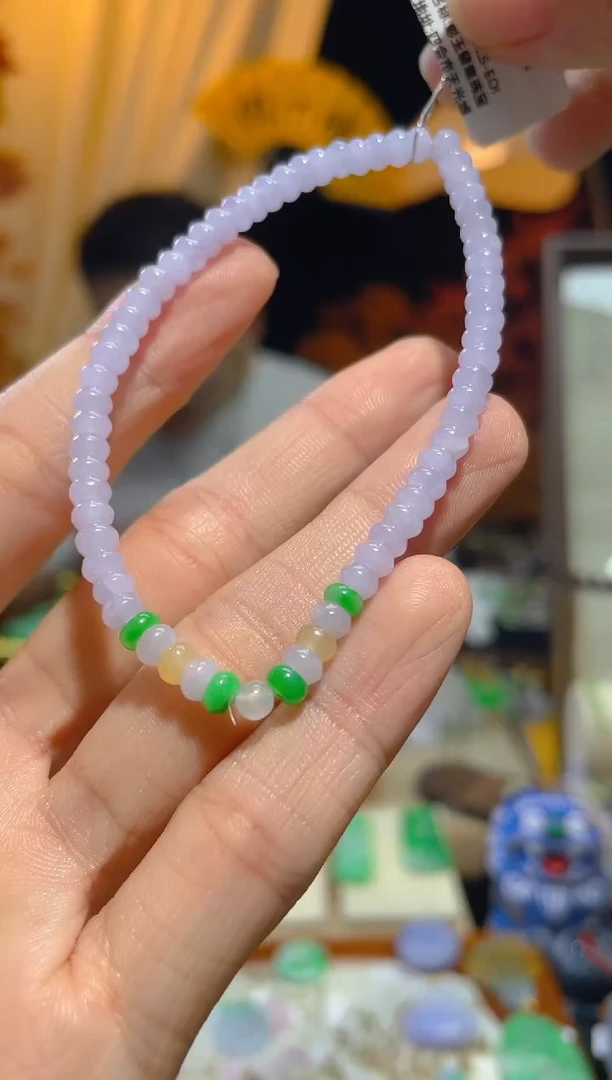 翡翠未镶嵌颈饰手串