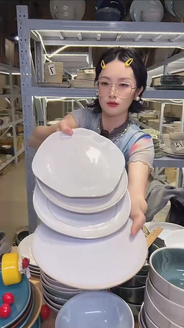 瓷31八寸盘外贸尾货高温釉下彩陶瓷餐具默认微瑕