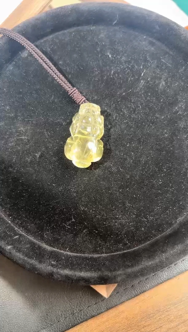 吊坠(赠链)未镶嵌水晶天然黄水晶-多样性发其一