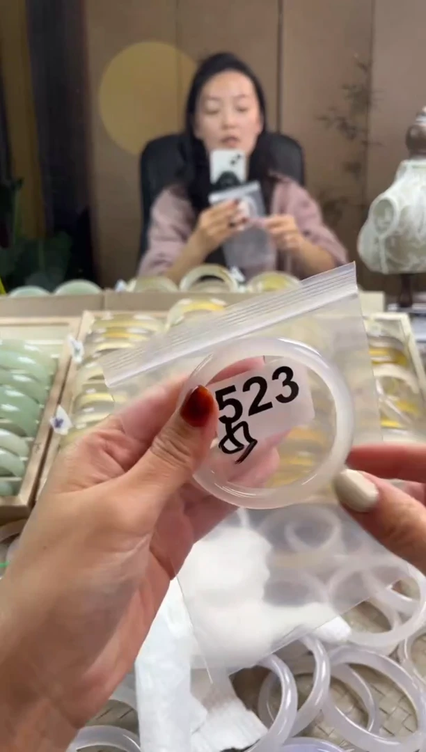 手镯玛瑙/玉髓未镶嵌523