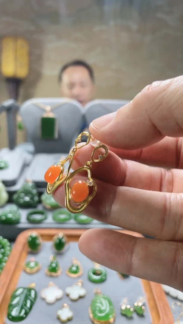 【闪购商品】南红玛瑙耳饰银S925镀金镶嵌耳饰