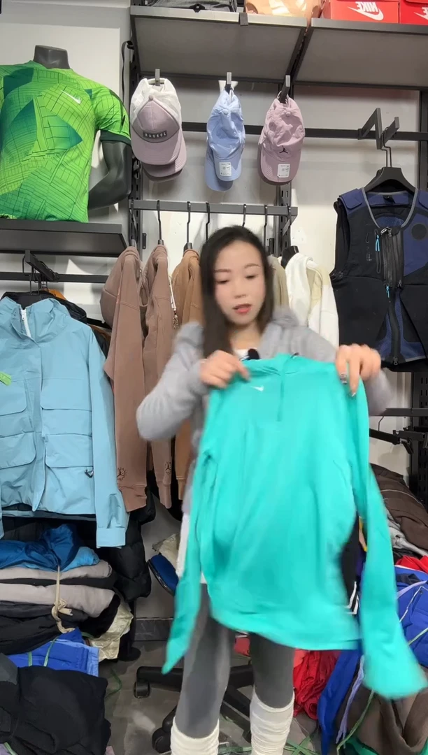 1343 编码 瑕疵款直播间过款为准 尺码 140 150