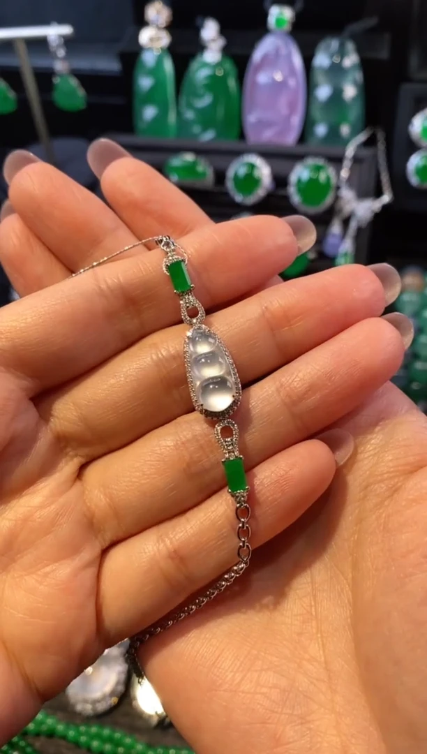 18K金镶嵌手链翡翠福豆手链5171312