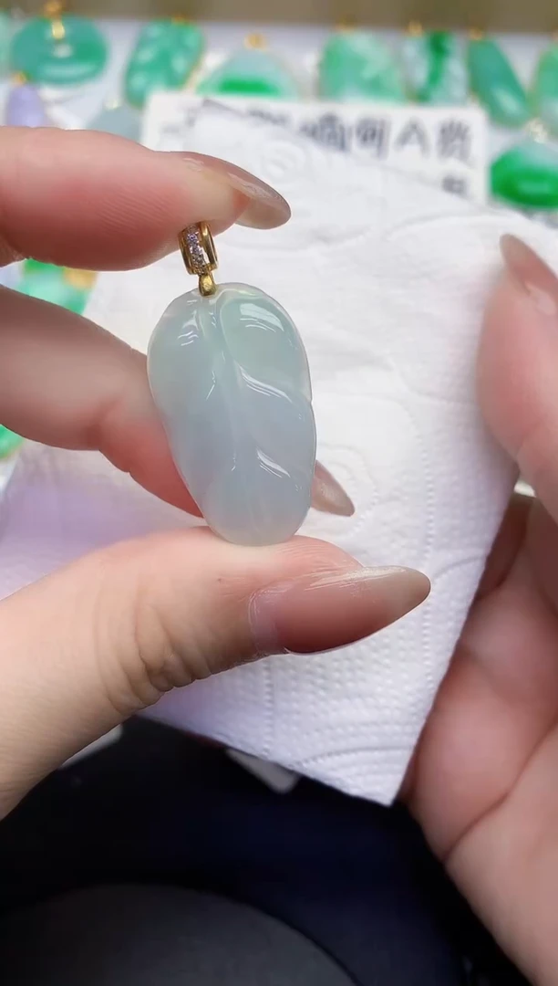 颈饰未镶嵌翡翠缅甸天然翡翠A货