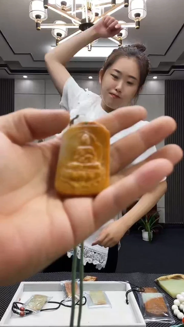 透闪石质玉未镶嵌挂件多样性发货任意一件