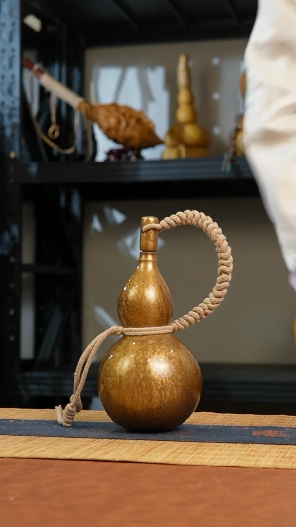 134号 天然热水酒葫芦 一物一拍（有瑕介意勿拍）