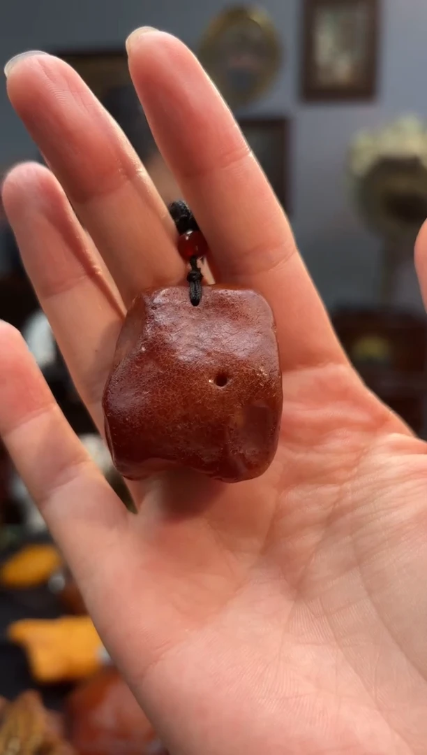 琥珀颈饰未镶嵌吊坠