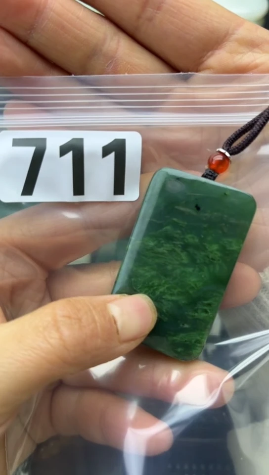 未镶嵌和田玉珠宝半成品牌子