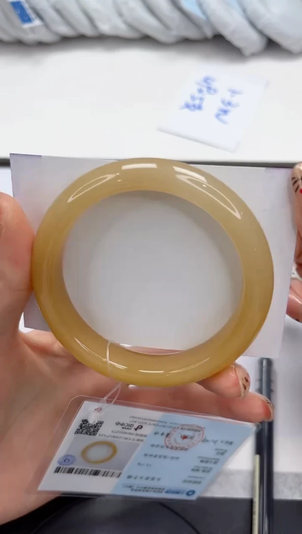 未镶嵌手镯石英质玉88-59.5