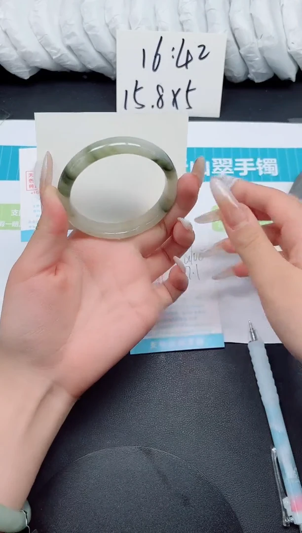 石英质玉手镯未镶嵌a100-57.1