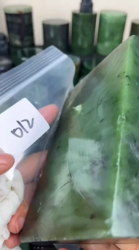 【闪购商品】和田玉珠宝半成品未镶嵌边角