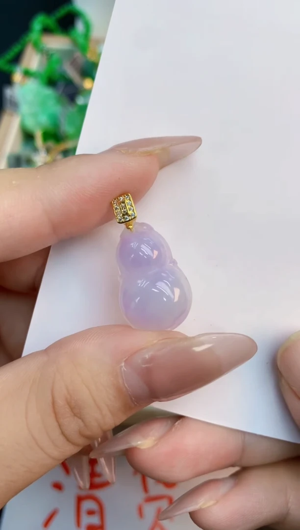翡翠未镶嵌颈饰1