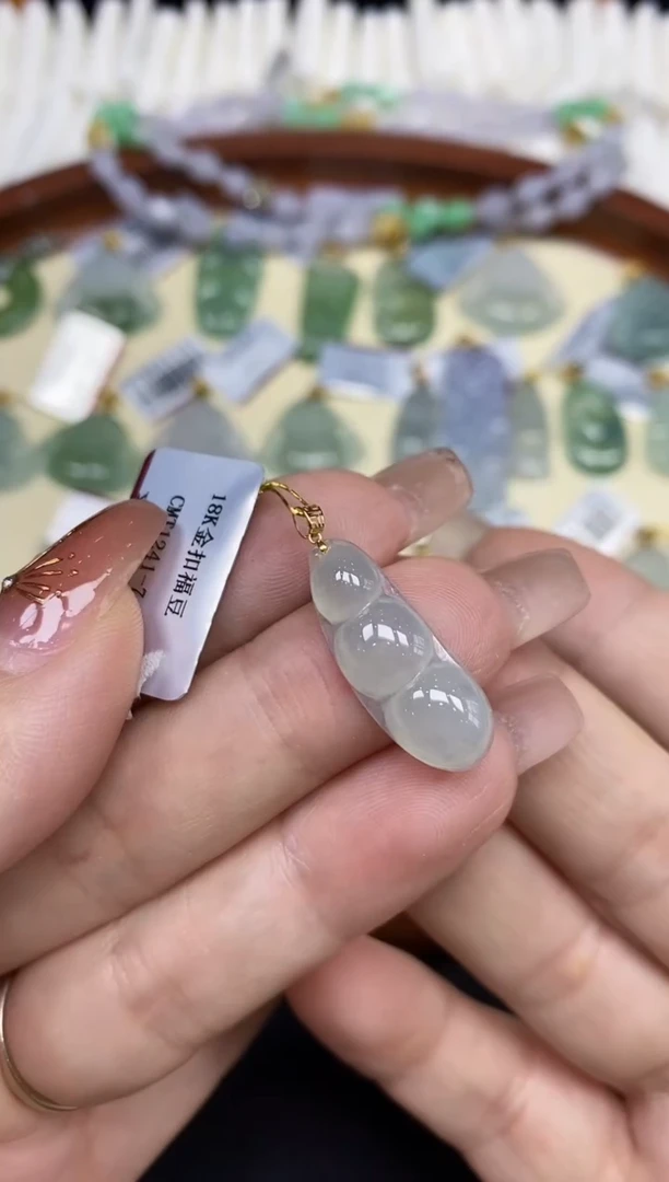 吊坠(不含链)18K金镶嵌翡翠豆子18K金扣镶嵌@@CMT1241-7