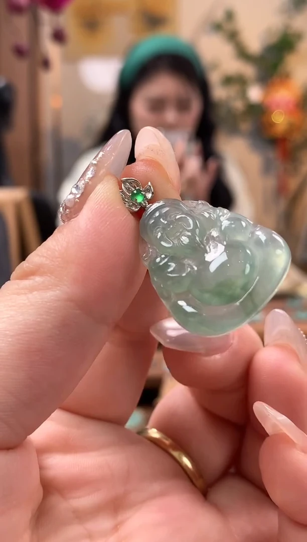 【闪购商品】翡翠吊坠(不含链)18K金镶嵌财神