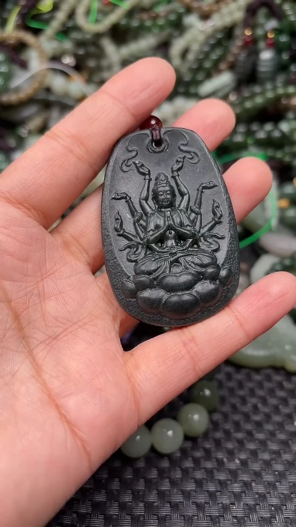 颈饰未镶嵌和田玉1