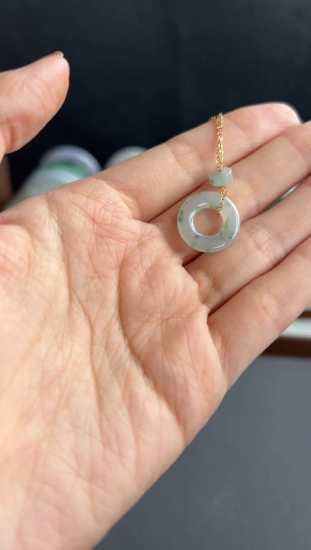 翡翠未镶嵌颈饰3358号