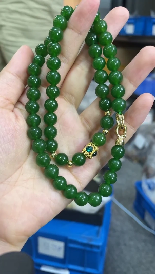 和田玉未镶嵌颈饰多样性发一件