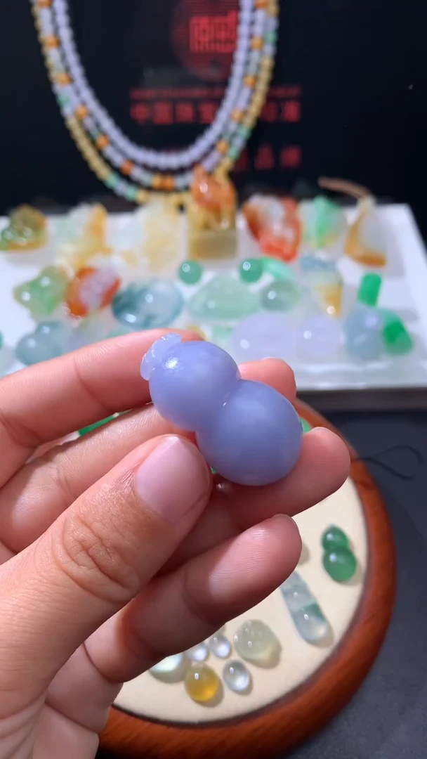 未镶嵌定制翡翠