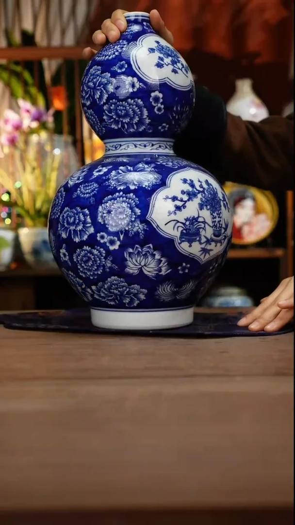 当代景德镇设计师釉下手绘陶瓷花瓶