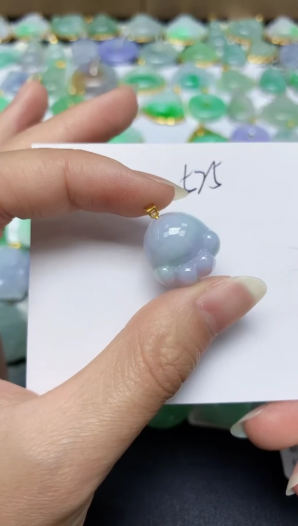 翡翠未镶嵌颈饰 天然翡翠A货