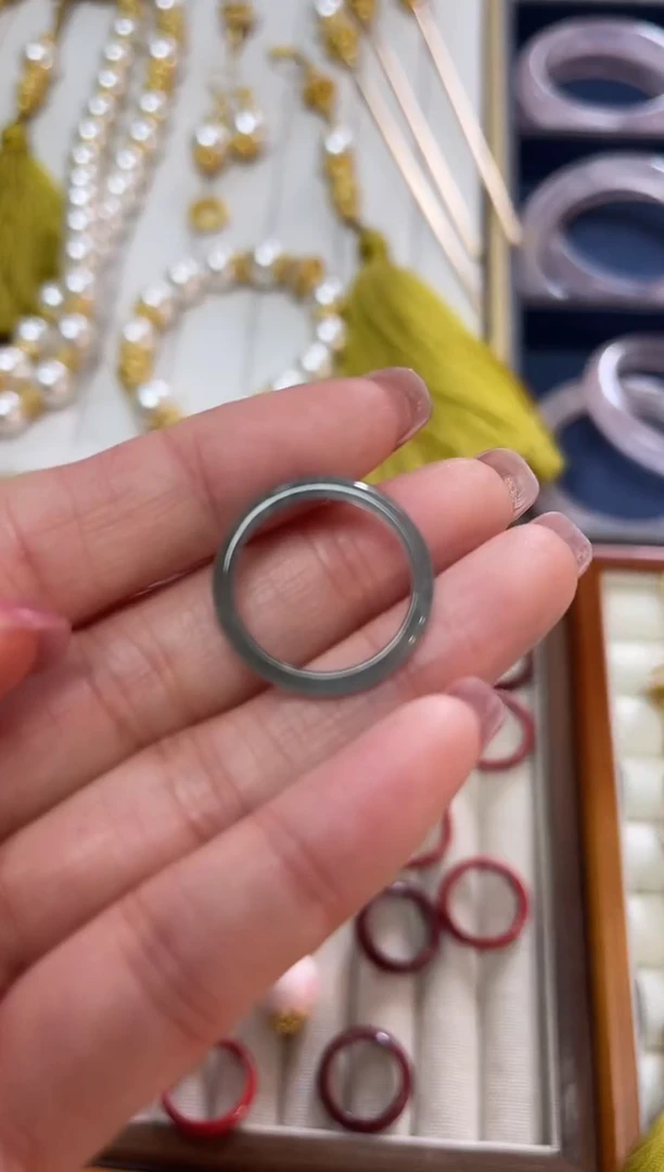 翡翠戒圈未镶嵌戒圈